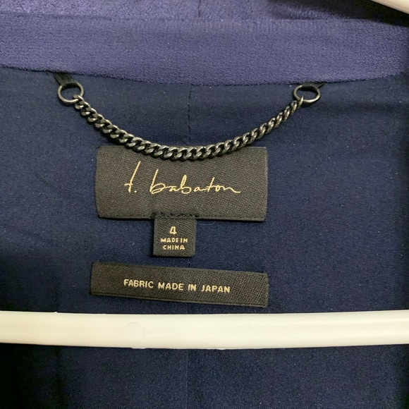 Aritzia Women’s Fashion Blazer (T. Babaton) - Picture 7 of 7